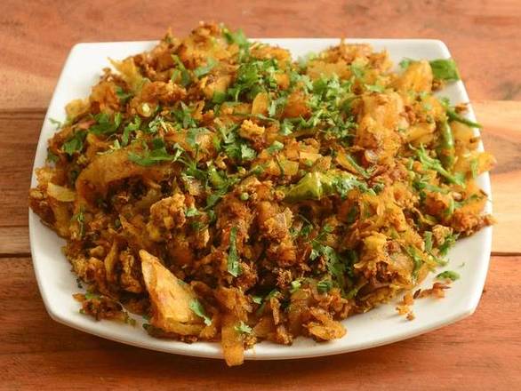 Marina Indian Restaurant signature dishes Highway Chili ChickenKothu ParottaThattu Idli﻿﻿﻿﻿